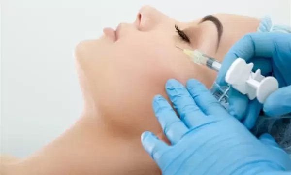 أضرار حقن الفيلر