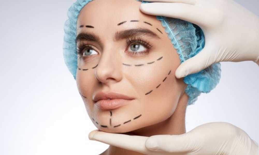 الاستعداد لعملية شفط دهون الوجه