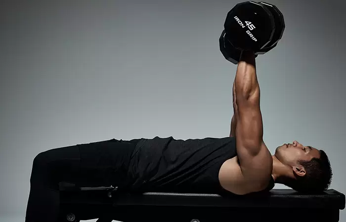 تمرين الضغط على الصدر Chest press